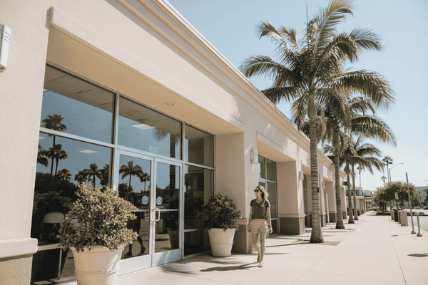 Local water store storefront in Santa Clarita